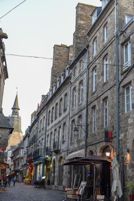 Les Remparts De Dinan . F3 Intramuros. Avec Wifi Exterior foto